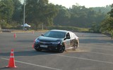 Xem các tay đua phía Bắc tranh tài Auto Gymkhana